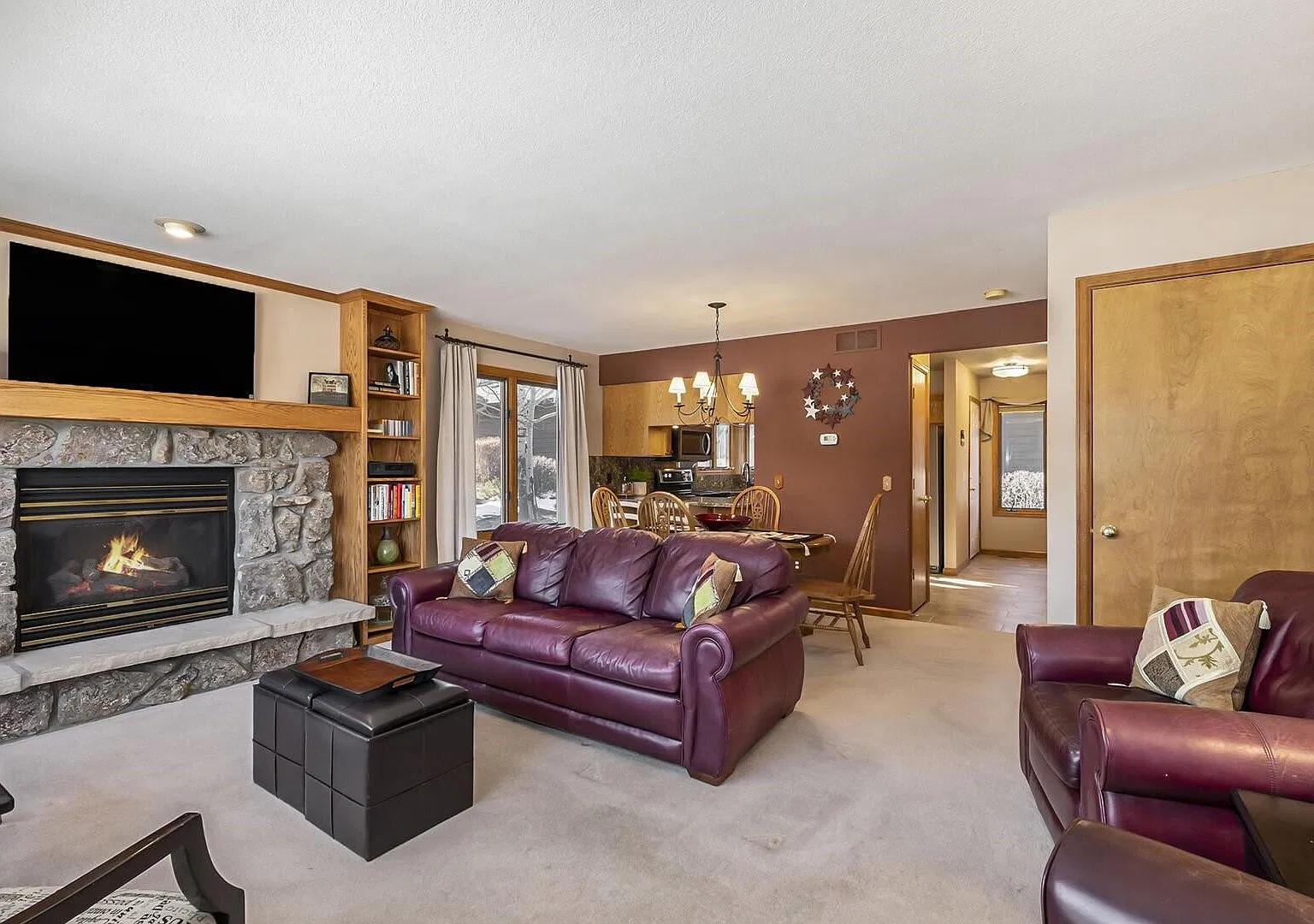 1264 S Saint Vrain Ave — Photo 3