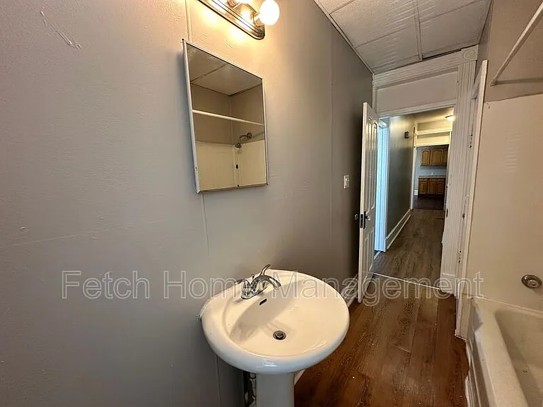 512 Spruce St #2 — Photo 16