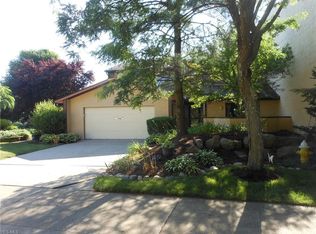 1766 Brookwood Dr, Akron, OH 44313