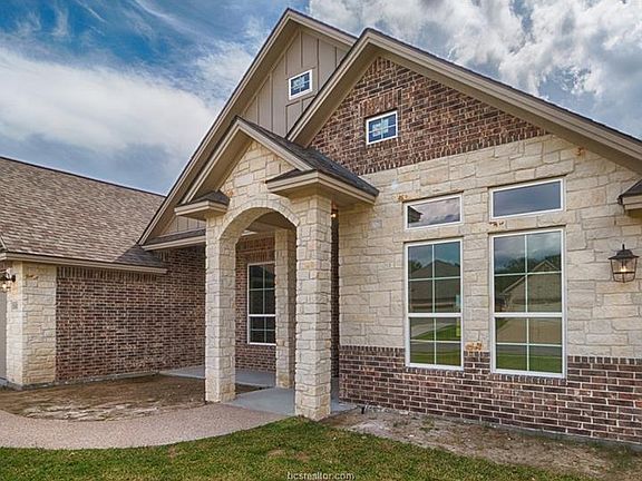 3rd image of 15608 Long Creek Ln