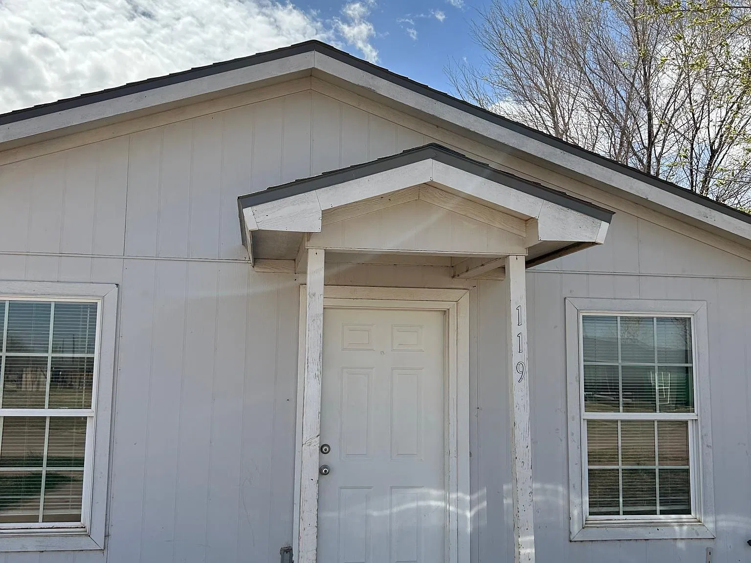 2 bed, 840 sqft, $950 — Photo 1