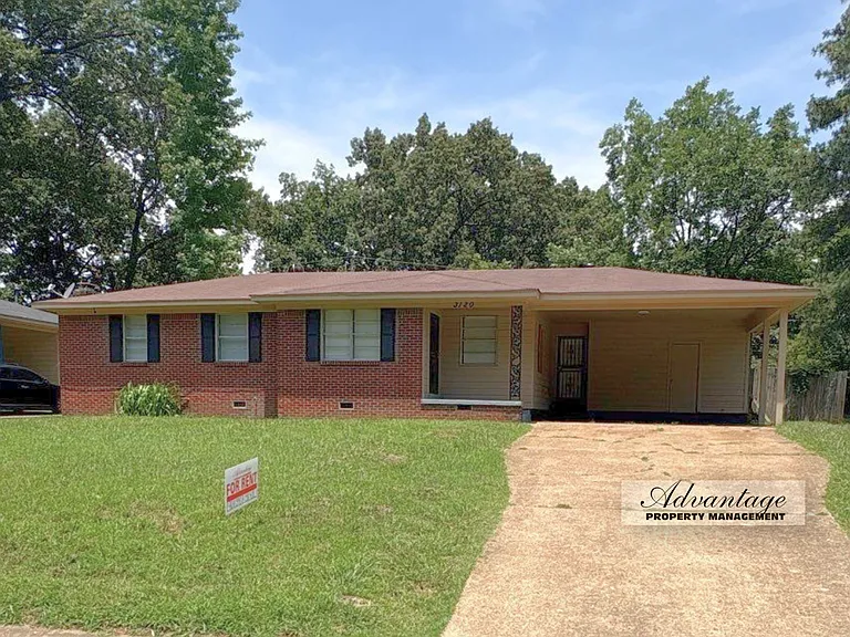 3120 Beauchamp Dr — Photo 1