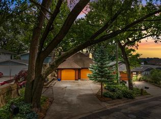 1004 Birch Haven Cir, Monona, WI 53716