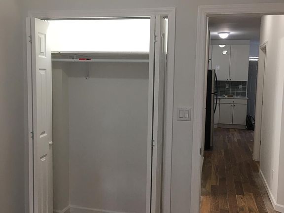 3rd image of 1823 Amethyst St #1