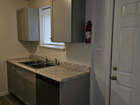 4th image of 239 Flamingo Dr