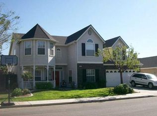 2191 E Oak Haven Dr, Fresno, CA 93730