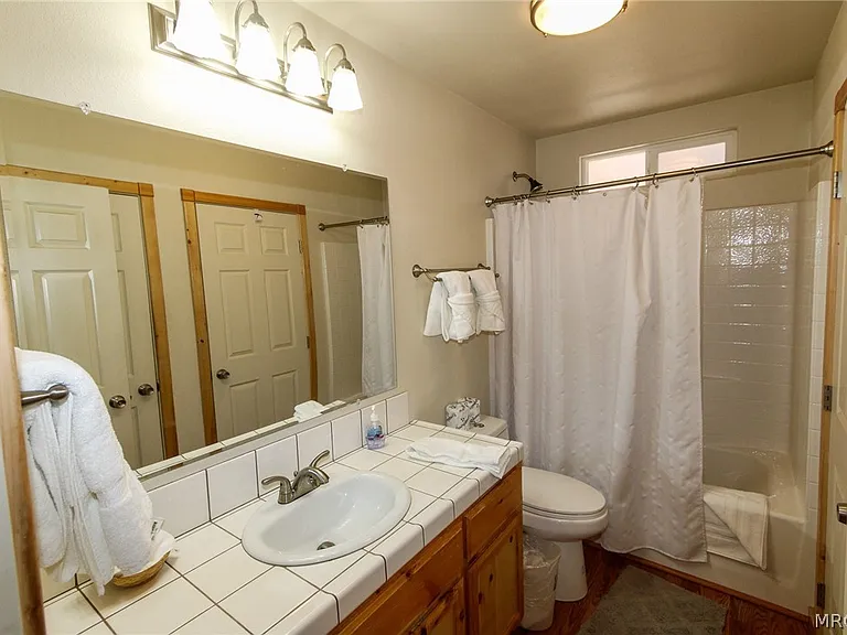 2107 2nd Ln — Photo 14