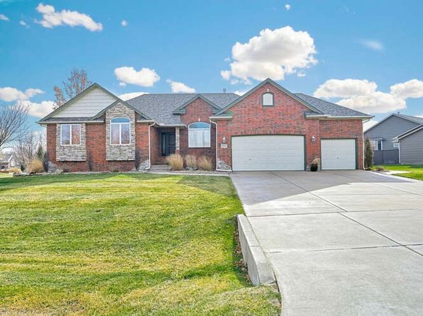 Interior Exterior Wichita Real Estate 15 Homes For Sale Zillow