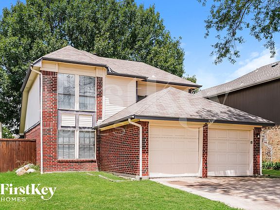 2nd image of 922 Ramblewood Dr