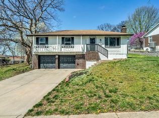4162 S Bryant Dr, Independence, MO 64055