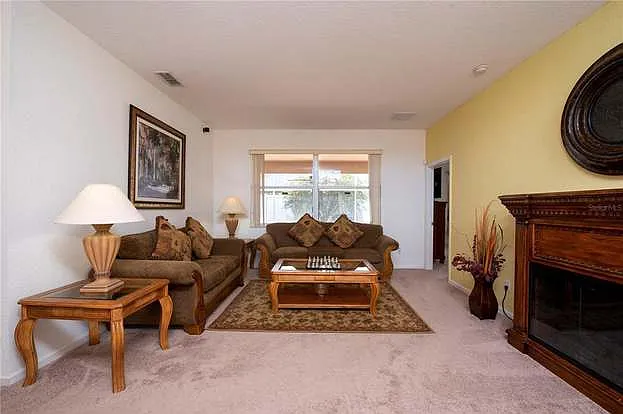 2920 Willow Creek Ln — Photo 35