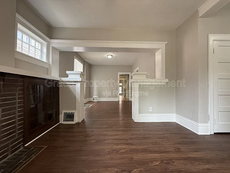 451 S Sherman St — Photo 4
