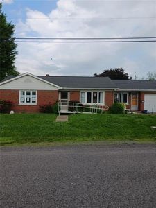 106 N Monroe St, Trenton, IL, 62293