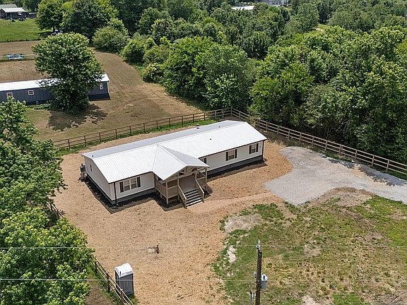 3rd image of 773 Brackett Rd NE