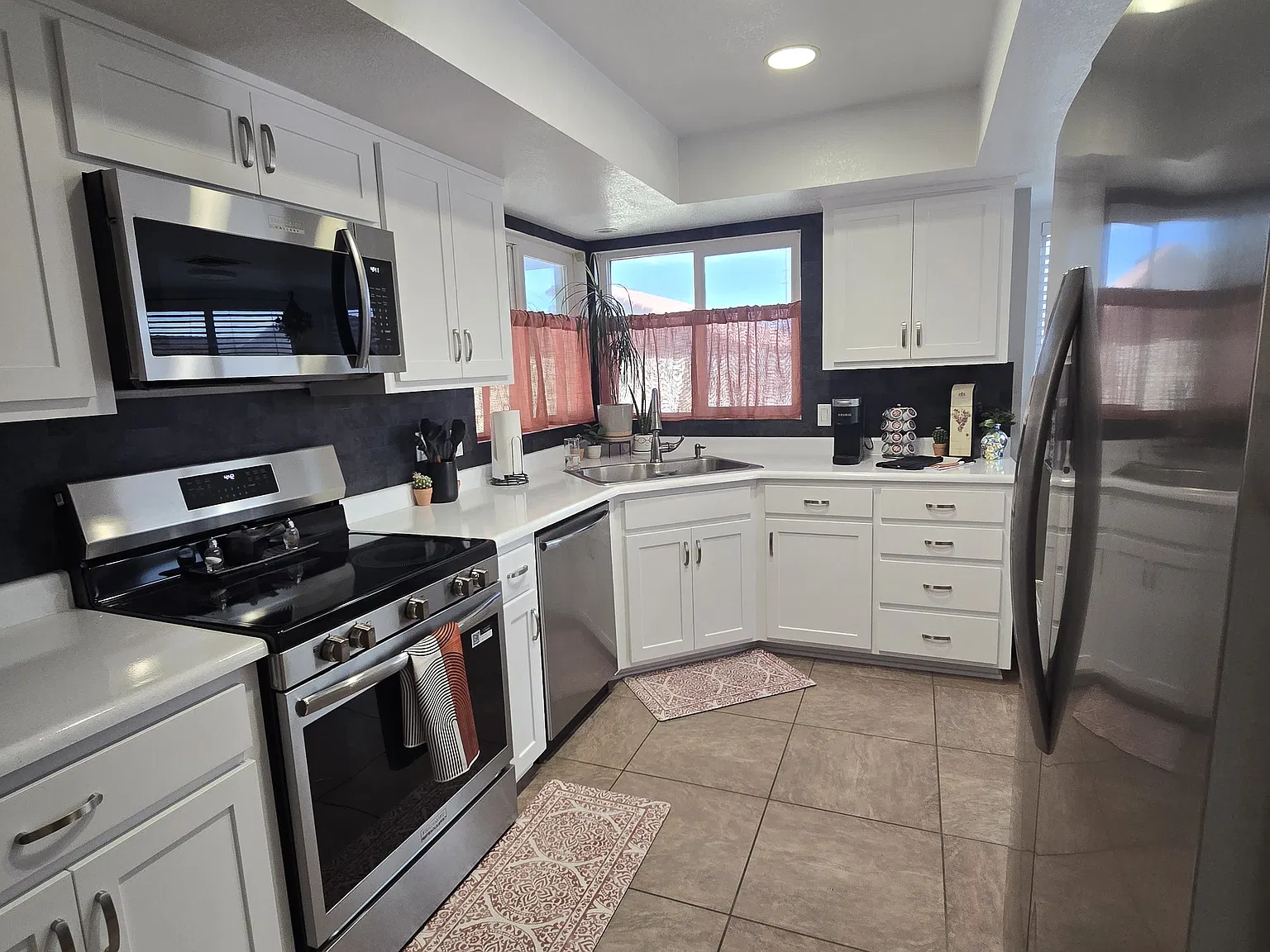 2 bed, 1157 sqft, $2,750 — Photo 2