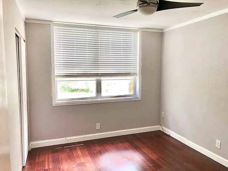 9230 Lagoon Pl #302 — Photo 13