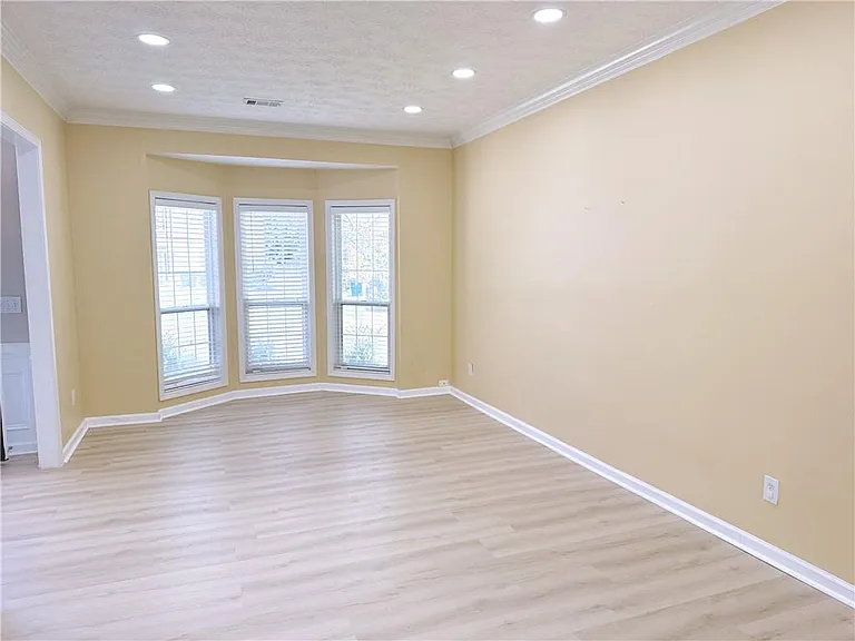 3361 Shallowford Green Dr — Photo 13
