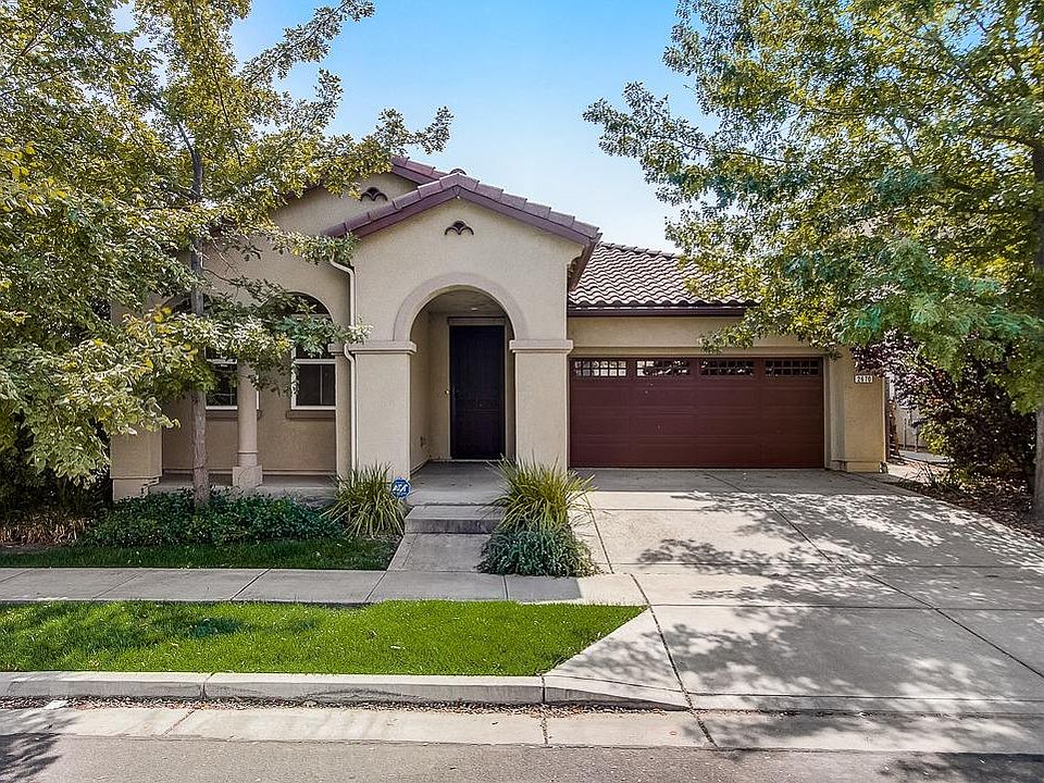 1st image of 2670 Nicolson Cir