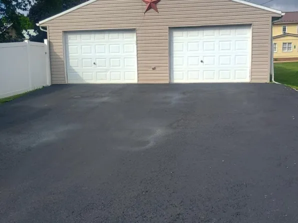 306 Ridgley St, Orbisonia, PA 17243
