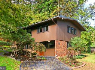 3428 Surrey Ln, Falls Church, VA 22042