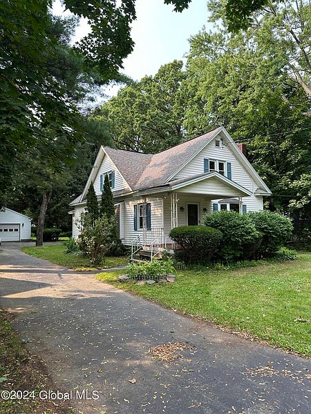 2nd image of 101 Saratoga Road