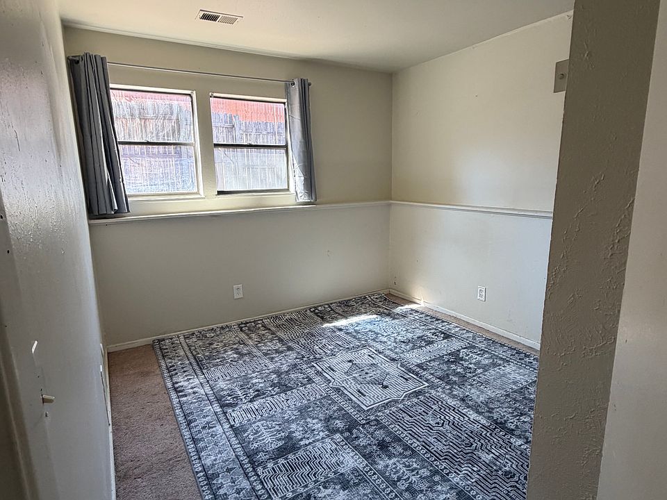 1st image of 109 Pine St