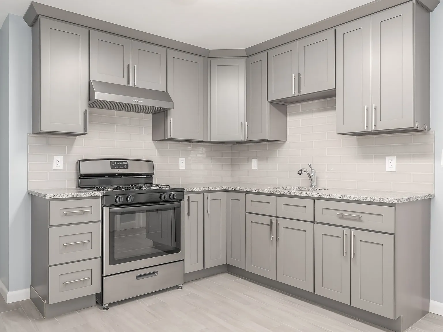 3 bed, 1.5 bath, 1300 sqft, $3,300 — Photo 2