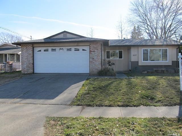 1st image of 1407 El Capitan Way