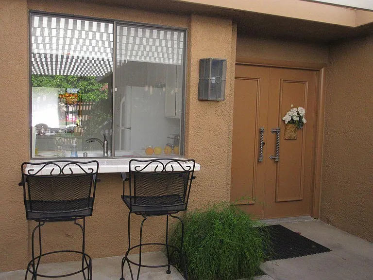 72 Majorca Dr — Photo 8