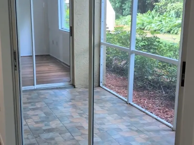 living room slider to the lanai
