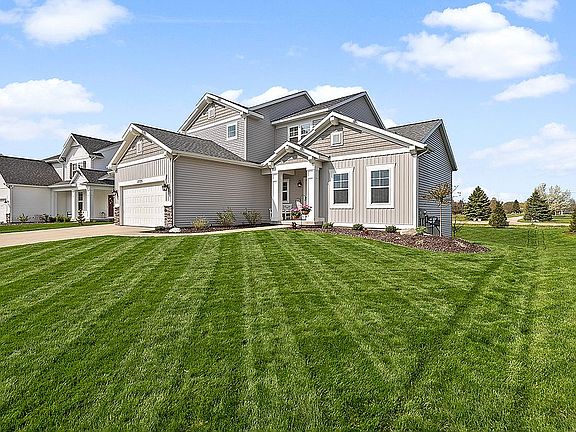 2nd image of 10725 Winnie Ln