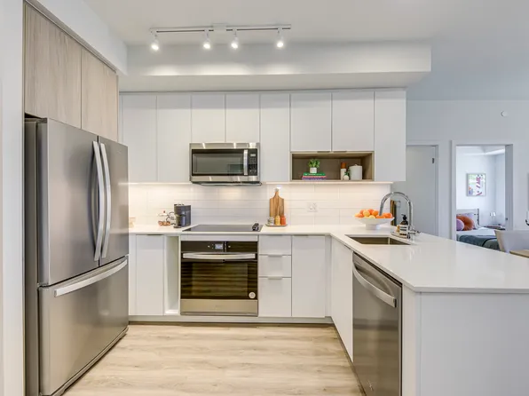 Dialogue, 4235 Confederation Pkwy, Mississauga, ON L5B 1R9