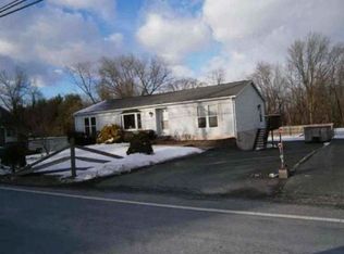 1209 E Main St, Douglassville, PA 19518