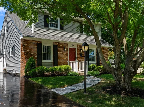 214 Westbury Dr, Warminster, PA 18974