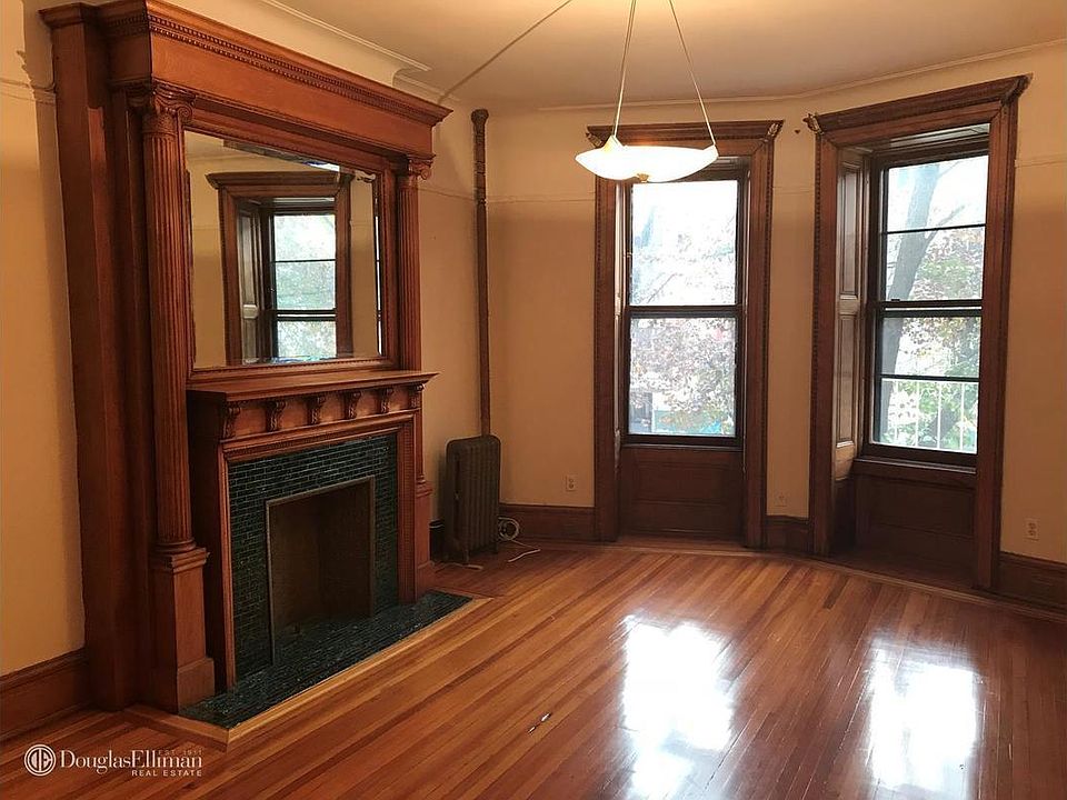 1st image of 205 Park Pl APT 8