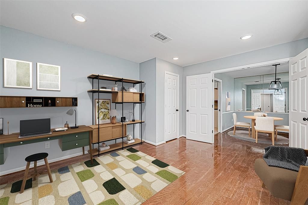 Property in a prime location with modern interiors