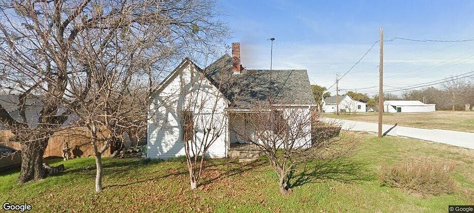 1st image of 509 E 3rd St