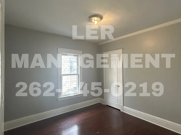 7324 38th Ave — Photo 7