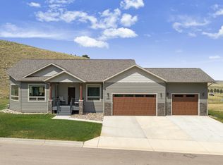 14151 Saddle Hill Dr, Rapid City, SD 57702