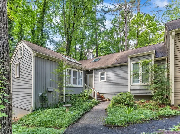 1702 Falls Church Rd, Raleigh, NC 27609