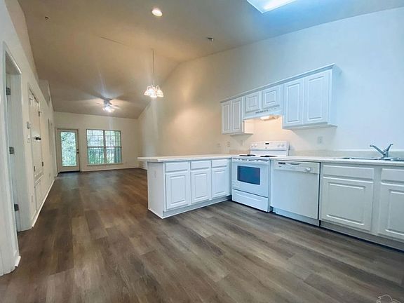 3rd image of 7101 Joy St APT D5