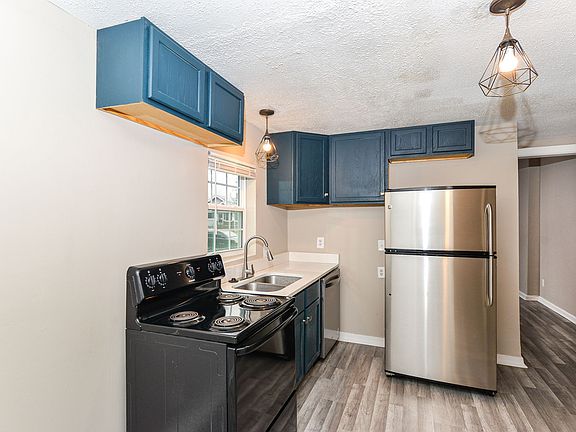3rd image of 414 N Temple Ave #416