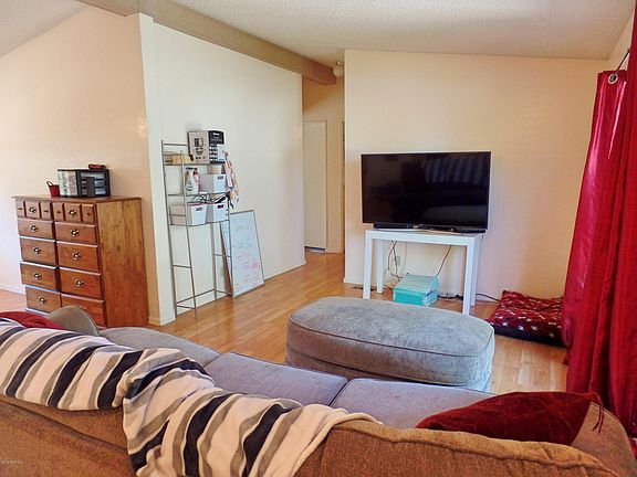 3rd image of 6472 N Warbonnet Dr