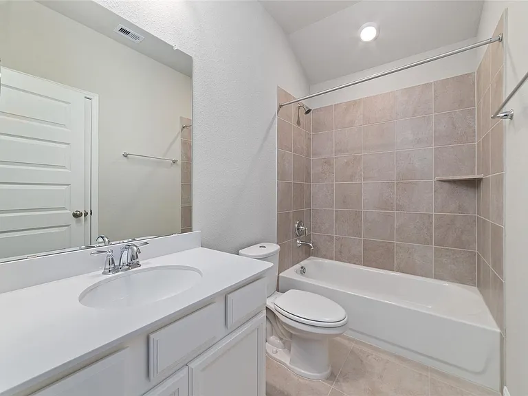 21518 Carbone Ln — Photo 21