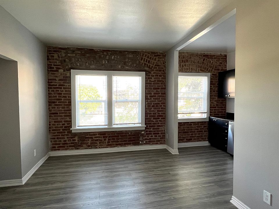 1st image of 1760 N Wilcox Ave #416