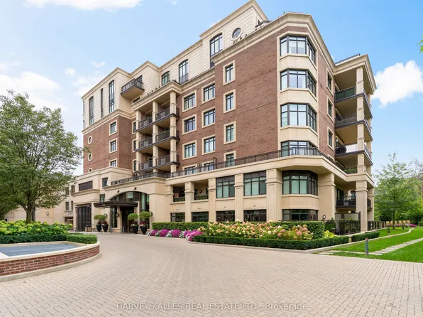 1900 Bayview Ave #227, Toronto, ON M4G 0A6