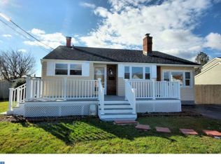 4 Hastings Rd, Hamilton, NJ 08620