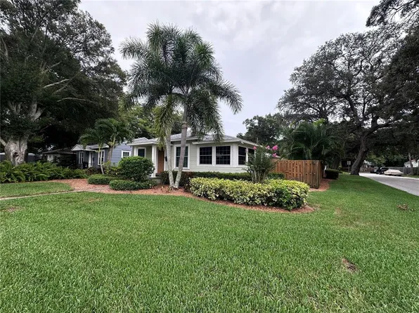 1470 27th Ave N, Saint Petersburg, FL 33704