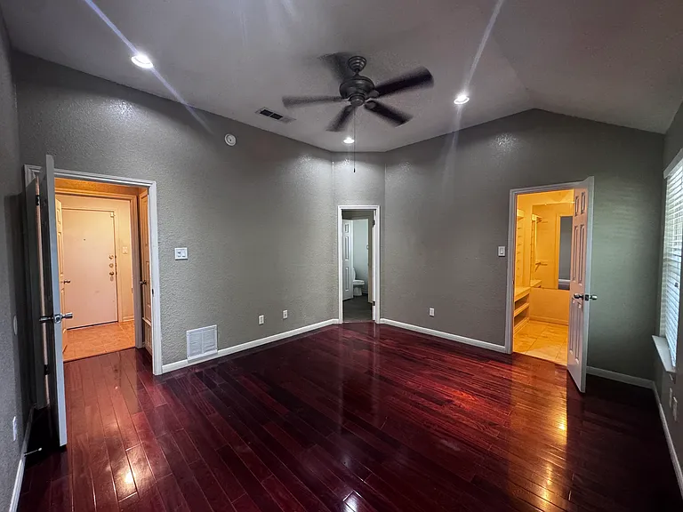 1518 Chardonnay Dr — Photo 5