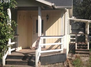 785 SW Lake Shore Dr, Estacada, OR 97023